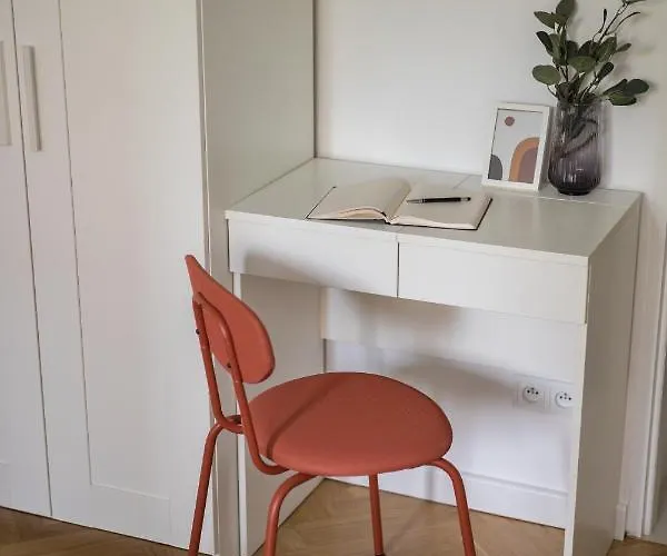 Lejlighed ★bright With Positive Vibes★ *